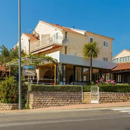 Pansion Srebreno 米利尼