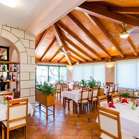 Guest house Pansion Srebreno 3*