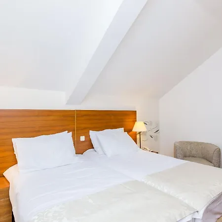 Pansion Srebreno Casa de hóspedes Mlini