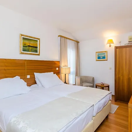 Pansion Srebreno Πανσιόν