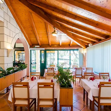 Pansion Srebreno Casa de hóspedes Mlini