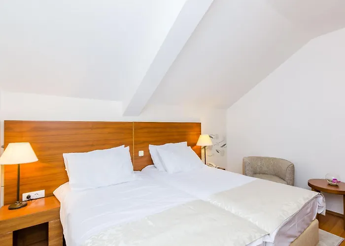 Pansion Srebreno Konukevi Mlini