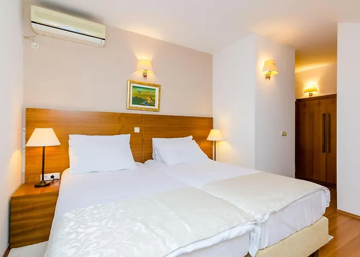 Pansion Srebreno Konukevi Mlini