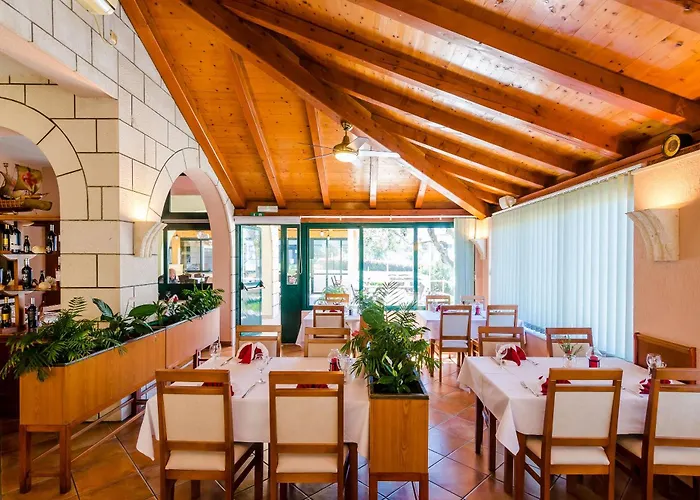 Pansion Srebreno Konukevi Mlini